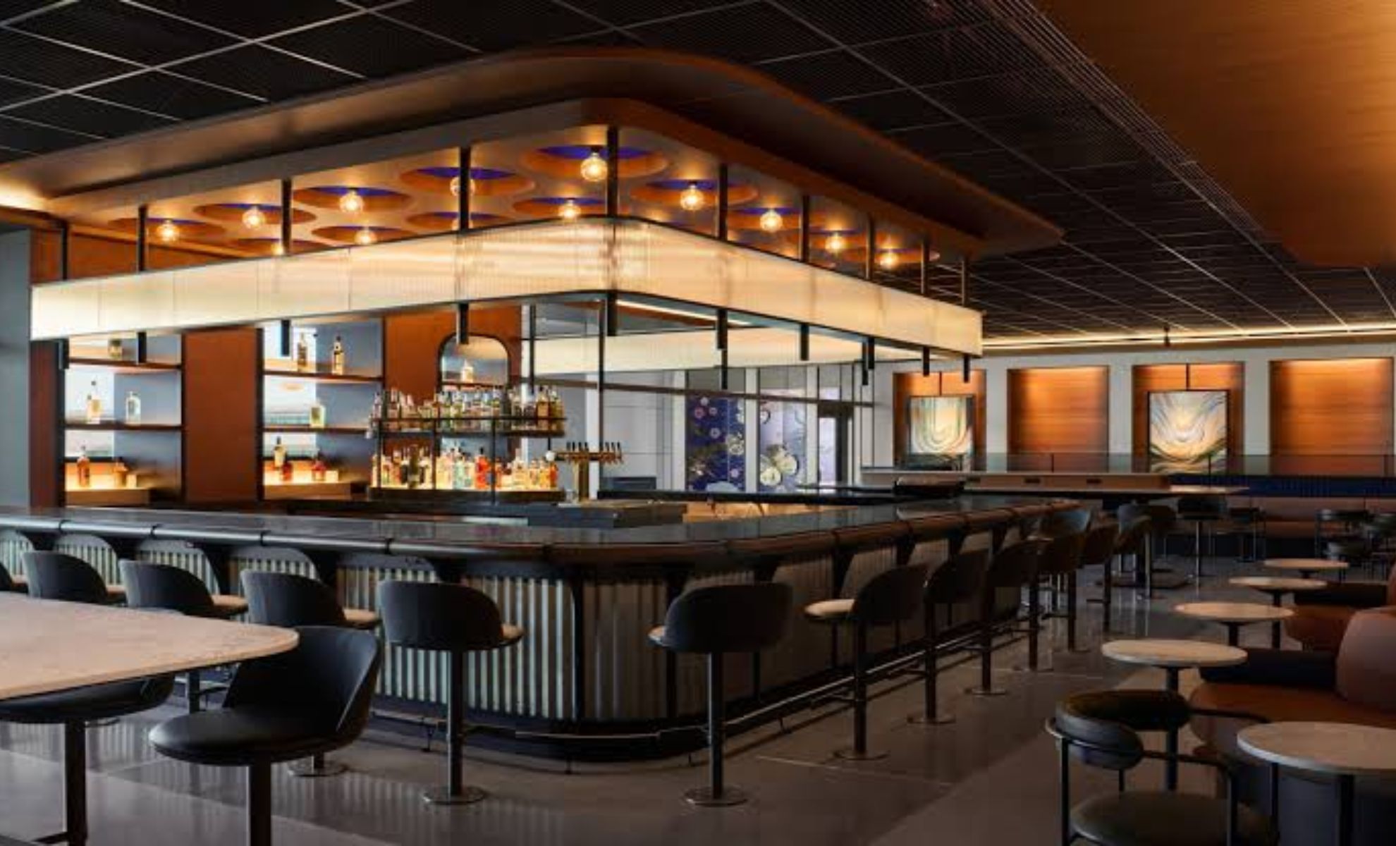 United Airport Lounge