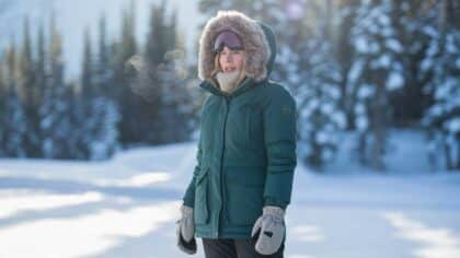 how to stay warm in the mountains in winter