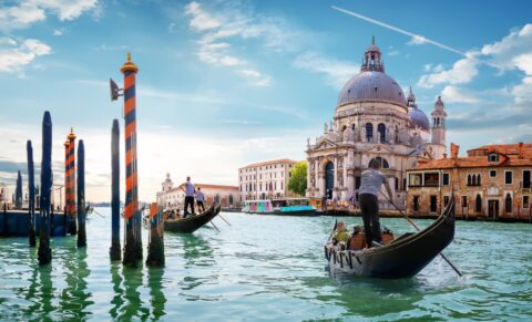 Venise : Un parcours à travers ses merveilles artistiques et architecturales !