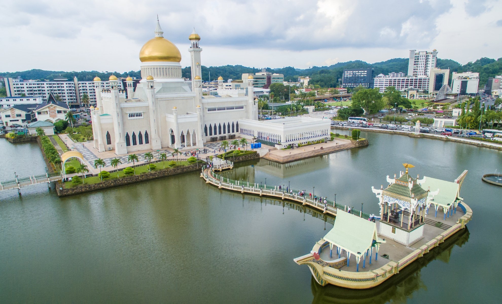 La mosquée sultan Omar Ali Saifuddin, Bandar Seri Begawan, Brunei