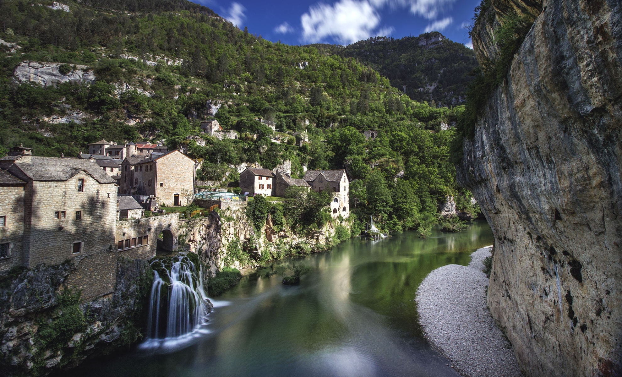 La cascade de Saint-Chély-du-Tarn, Lozère en France