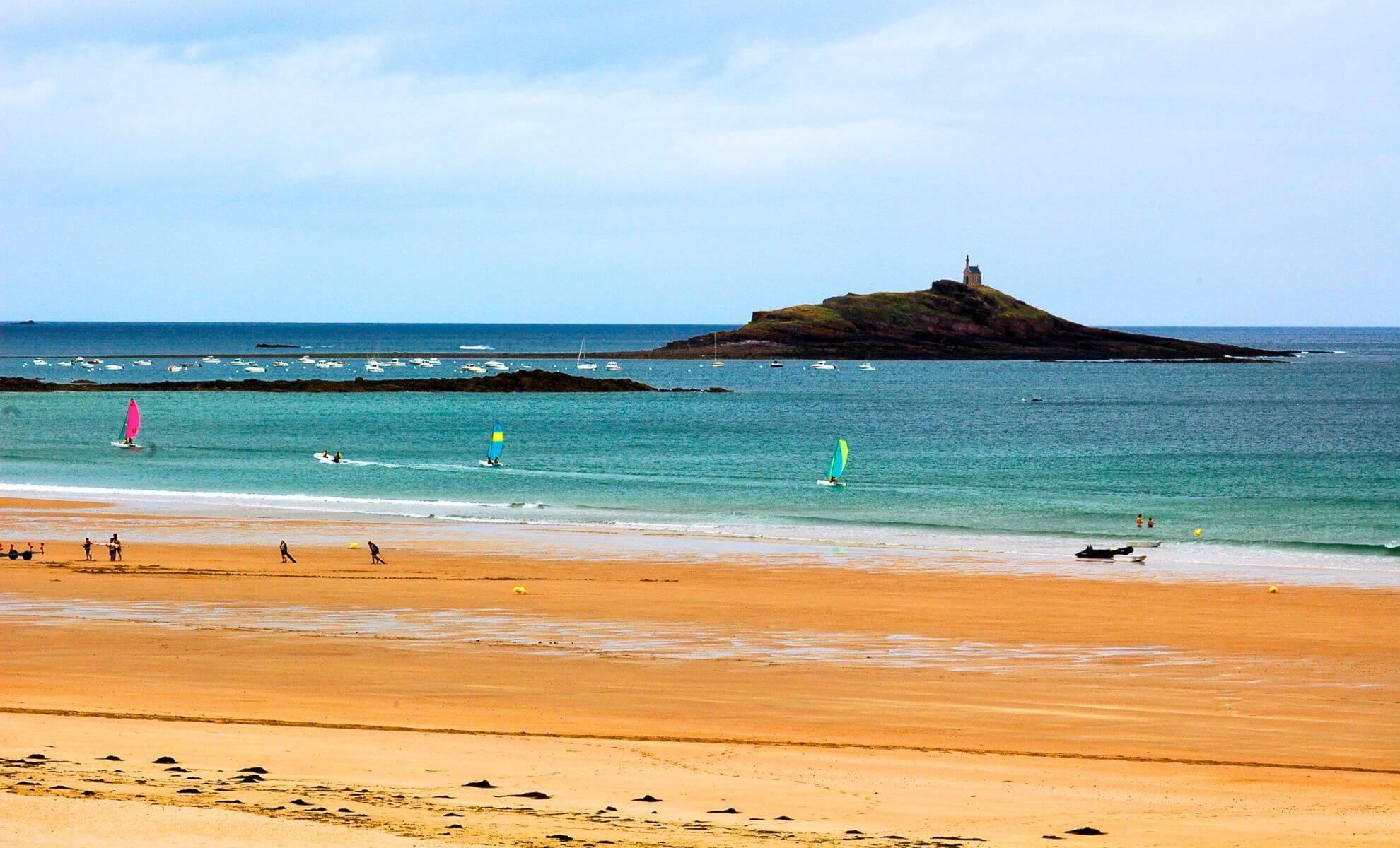 Les plus belles plages familiales de Bretagne pour un été mémorable