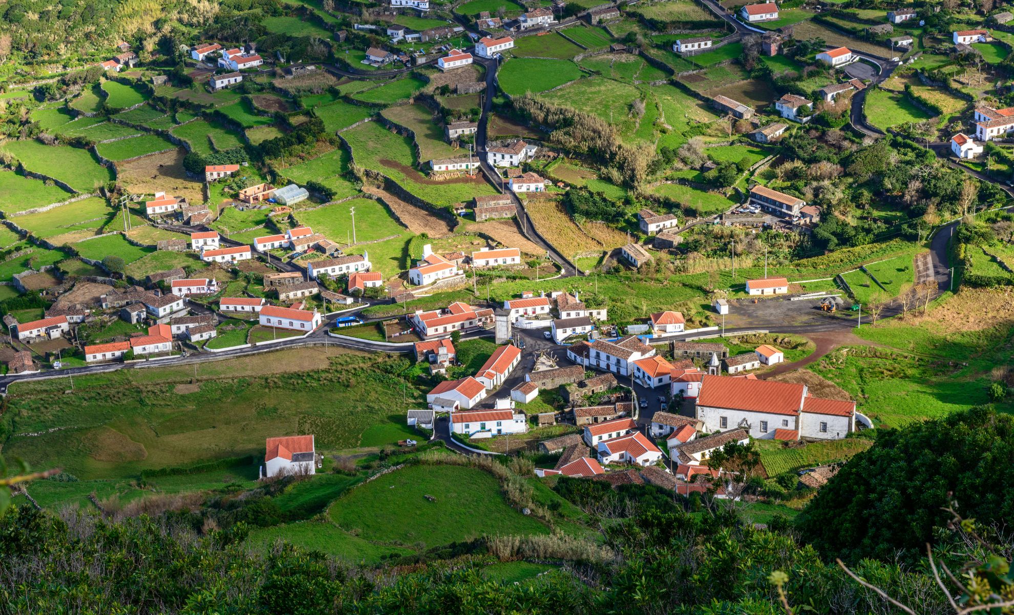 Le village de Fajazinha, l’île de Flores, Archipel des Açores