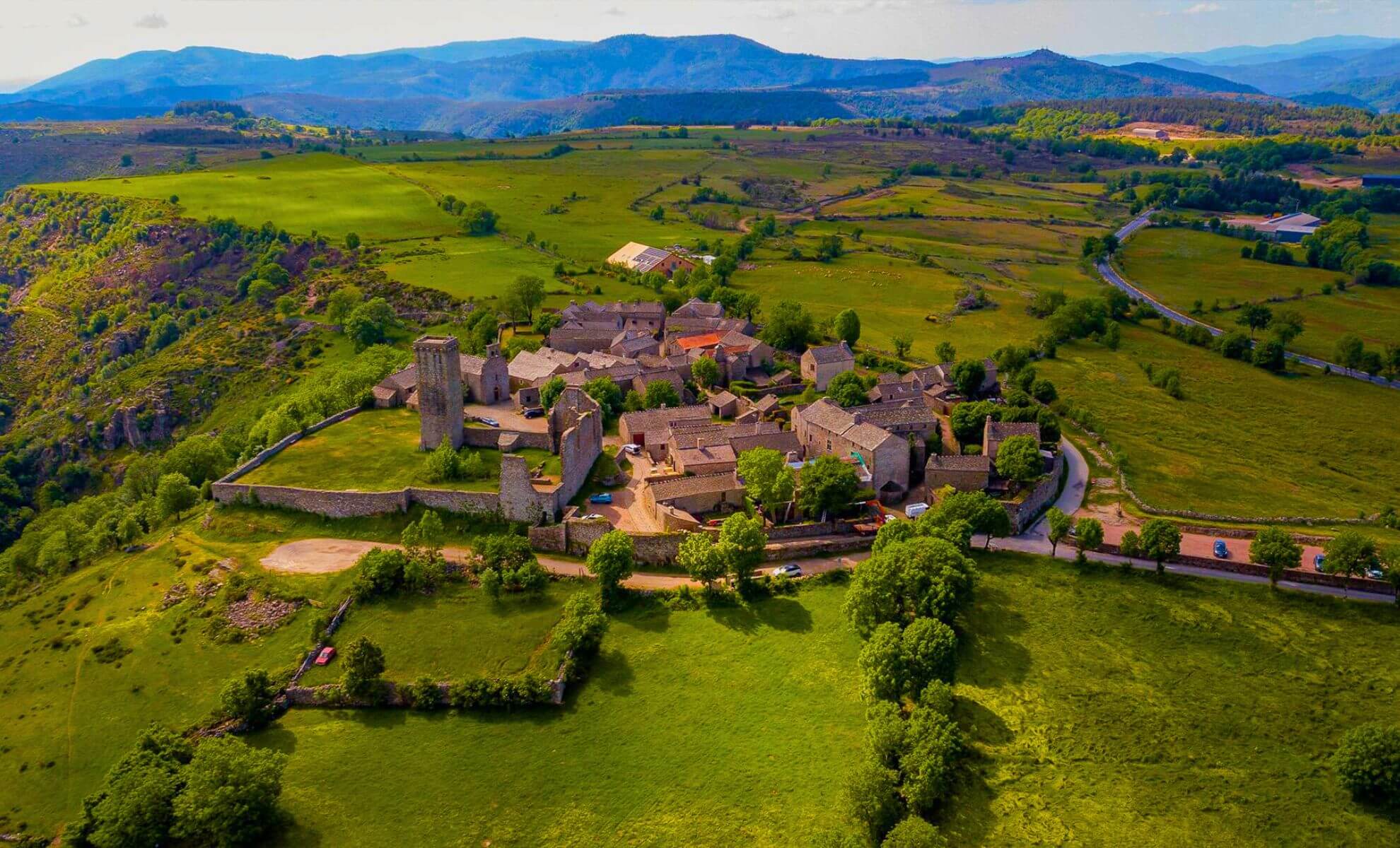 Le village de La Garde-Guérin