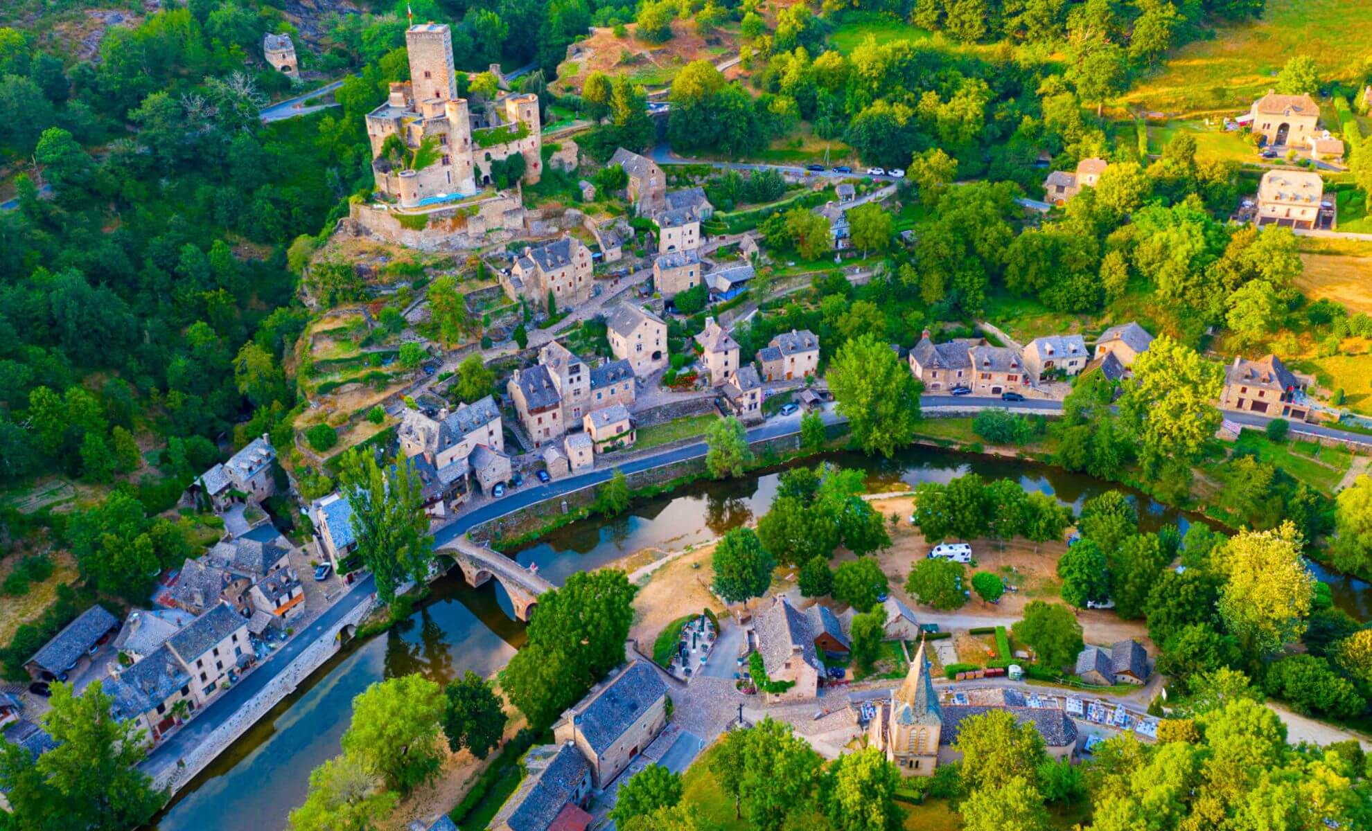 Le village de Belcastel
