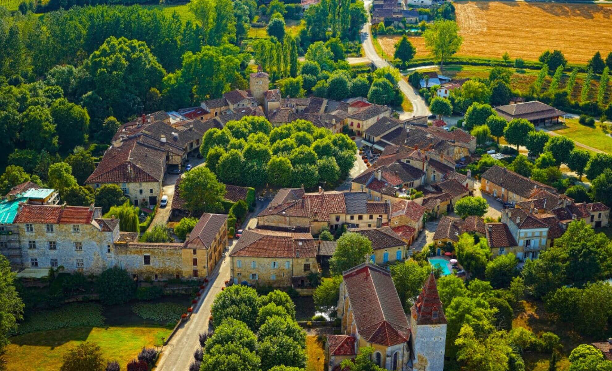 Le village de Larressingle